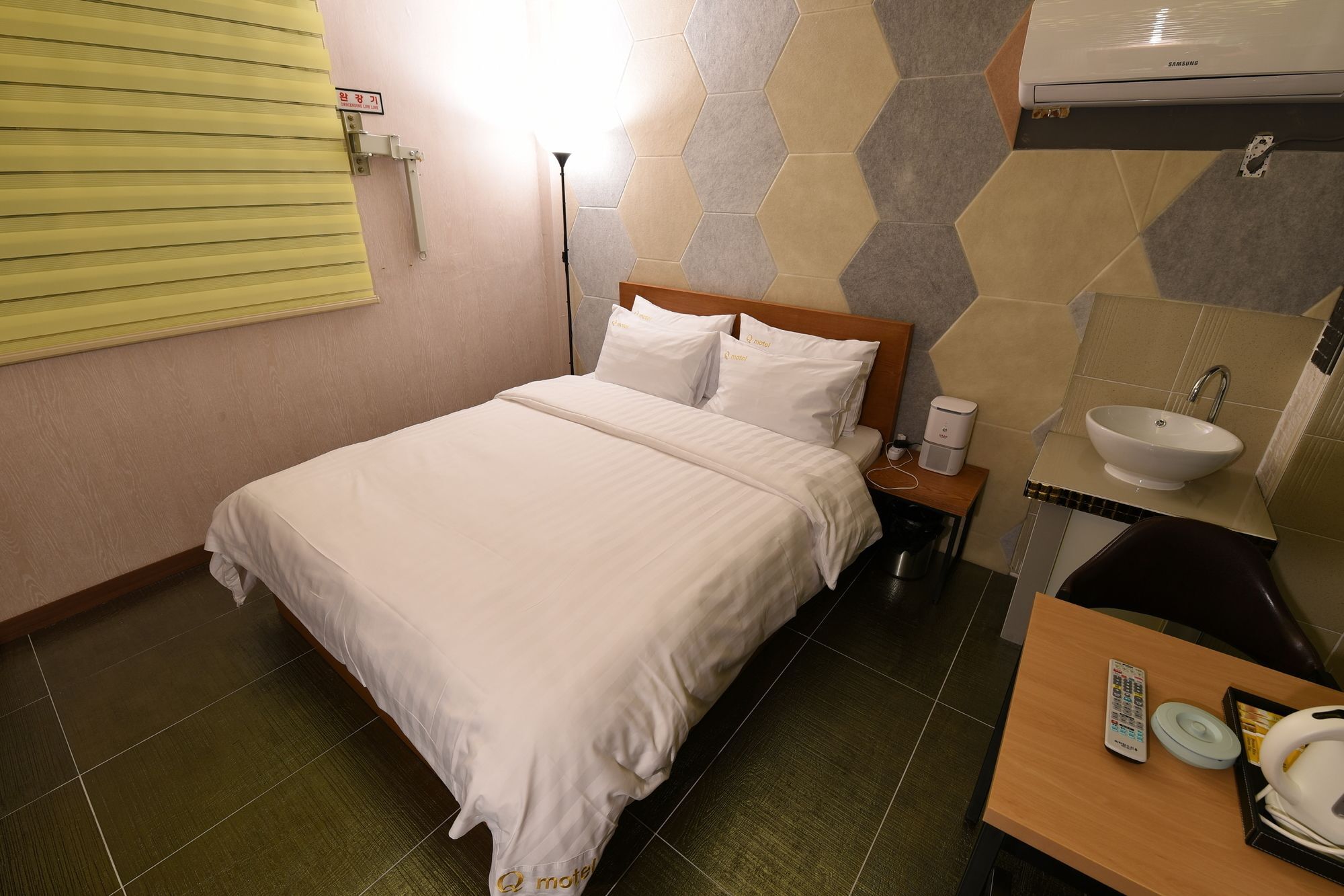 Jecheon Q Motel Exteriör bild