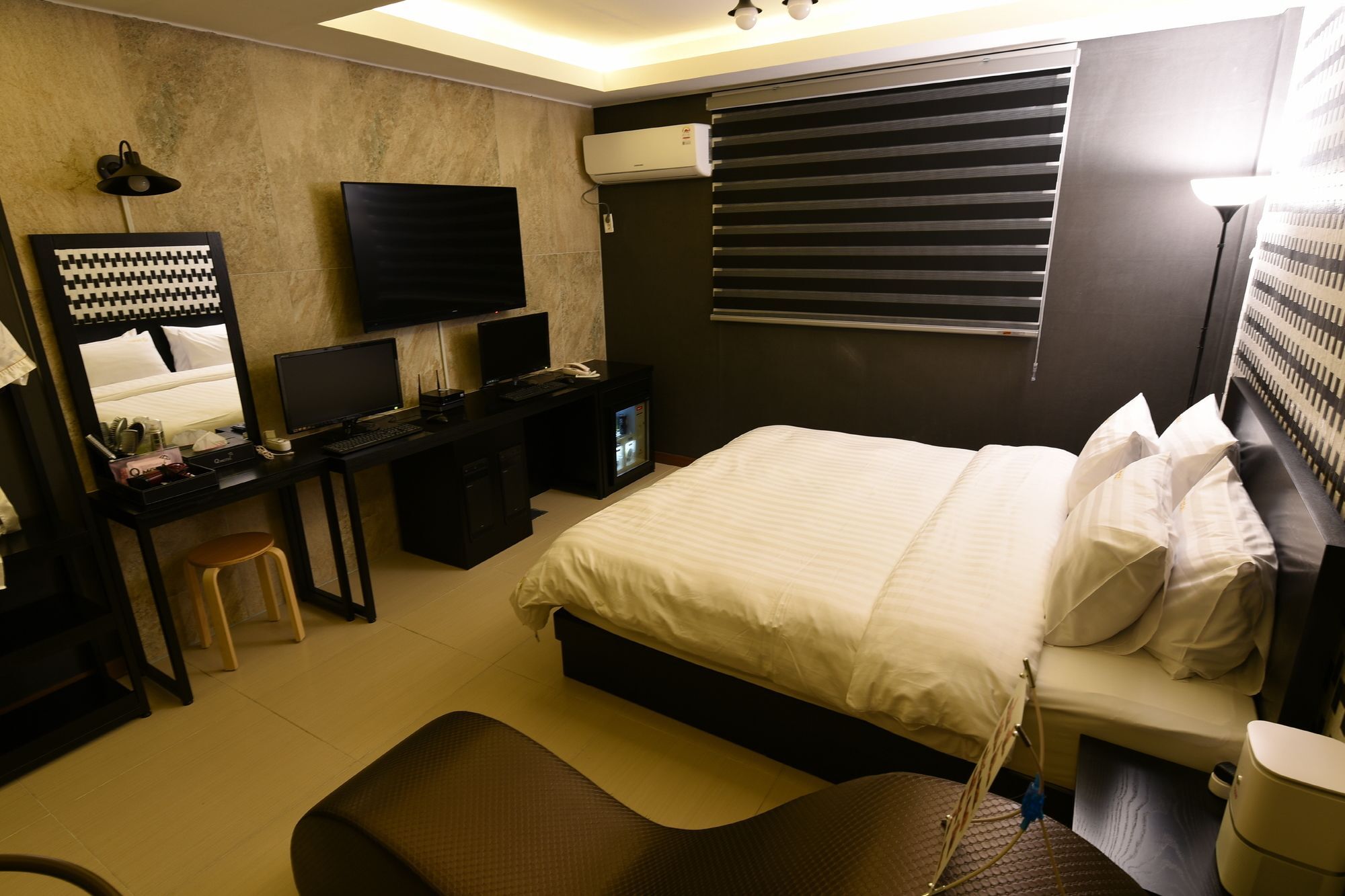 Jecheon Q Motel Exteriör bild