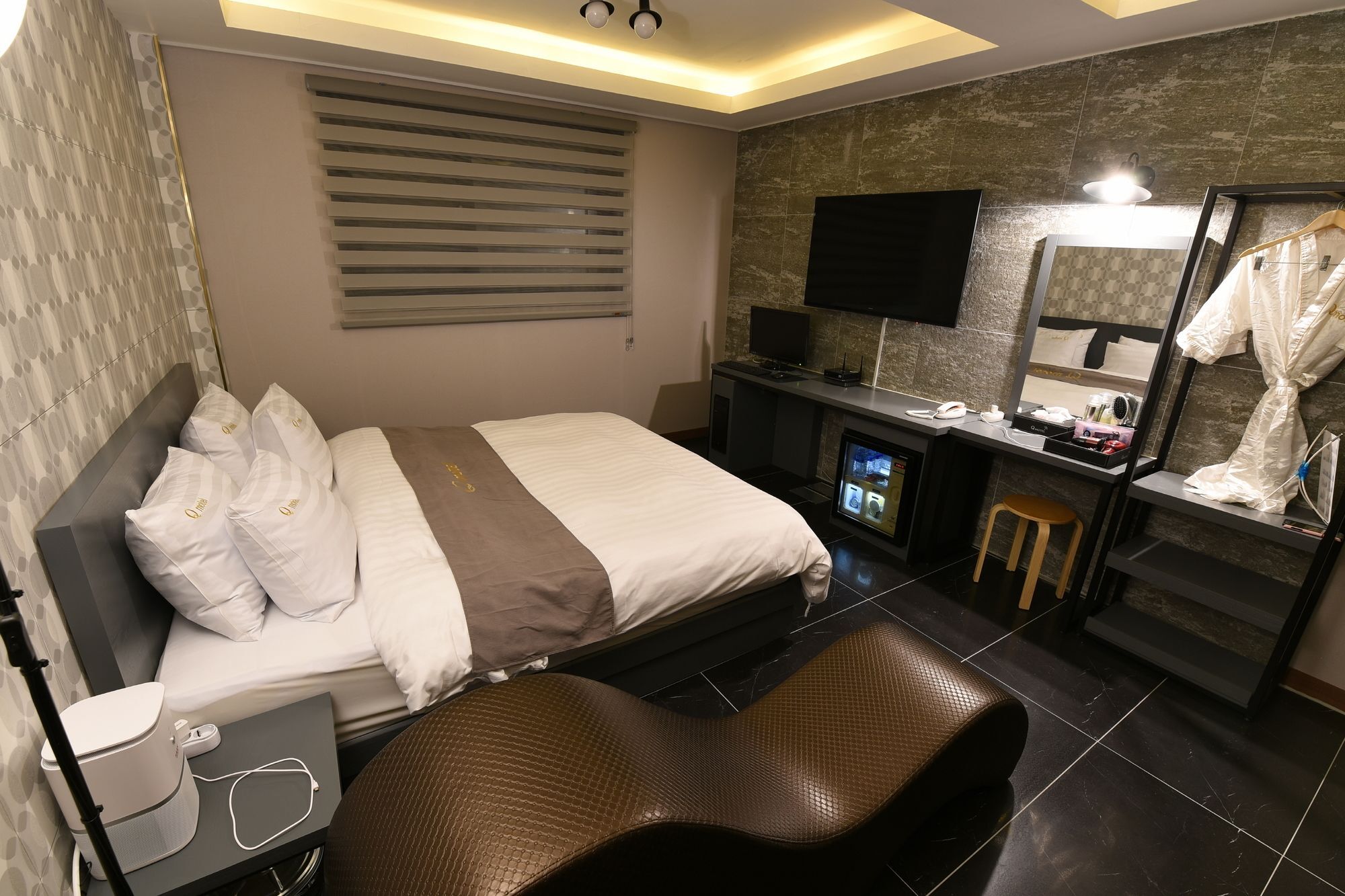 Jecheon Q Motel Exteriör bild